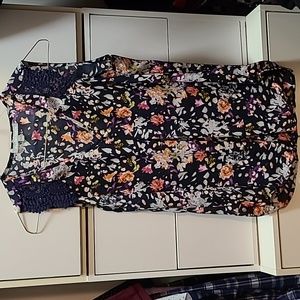 Navy floral Daniel rainn top